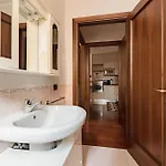 5 Minutes From Station With Parking Appartement *