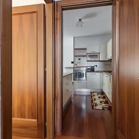 Apartamento 5 Minutes From Station With Parking