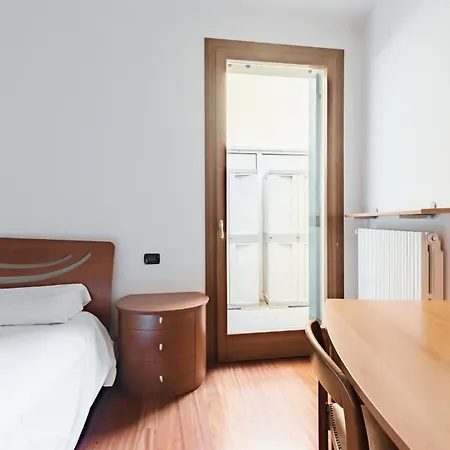 Apartamento 5 Minutes From Station With Parking Treviso