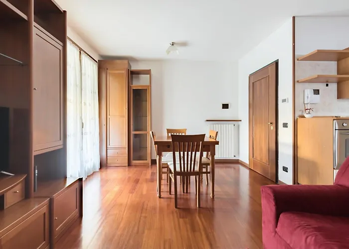 5 Minutes From Treviso Station With Parking Apartment