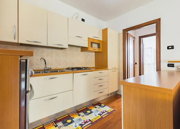 Apartment 5 Minutes From Treviso Station With Parking