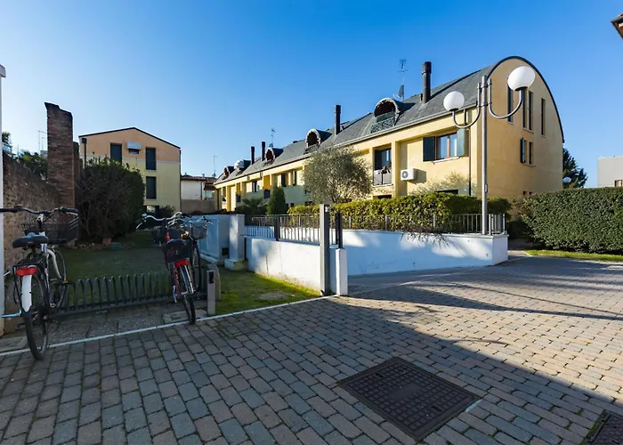 5 Minutes From Treviso Station With Parking Apartment Treviso